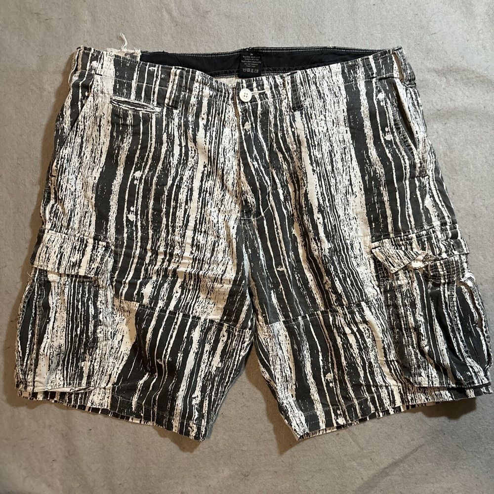 Vintage Charles And A Half‎ Shorts Mens 38 Relaxed Cargo Y2K Grunge